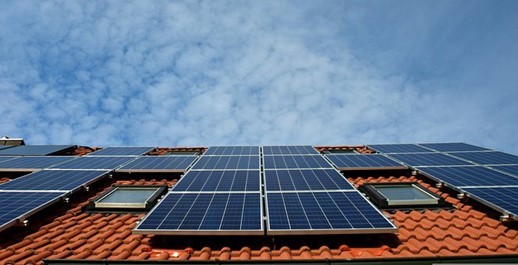 Como painéis solares são feitos?